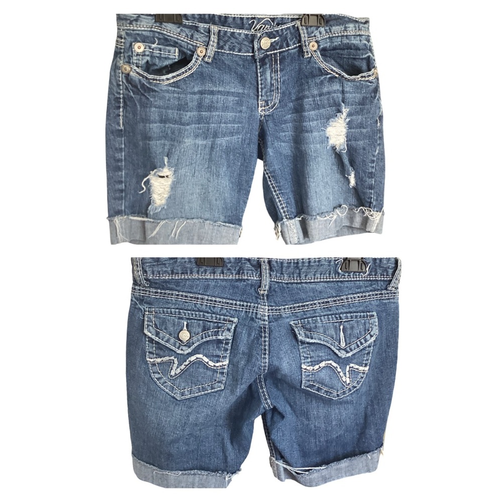 🚨Final Sale🚨!! Vanity Blue Denim Distressed Jean Shorts Size 28